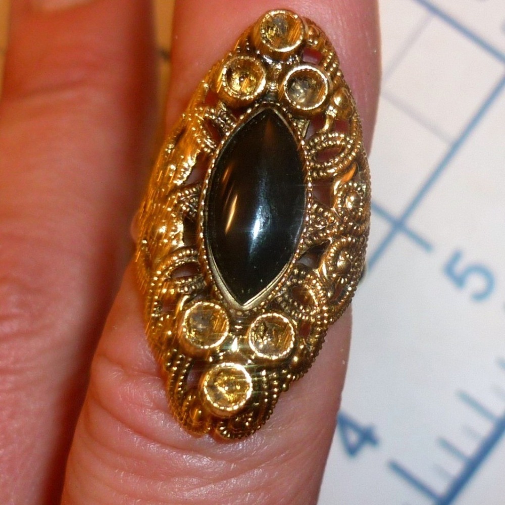 Vintage Gold Tone Black Cabochon‎ Filigree Marquise Statement Ring sz 6-7